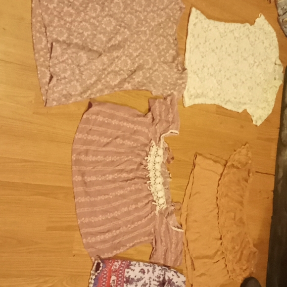 Tops - Picture 1 of 5